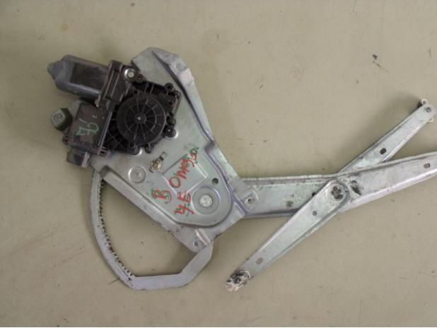 Opel Omega B Elektromos Ablakemelő.Jobb első