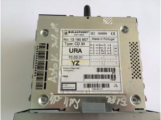 Opel CD30 Gyári Rádió. Astra H-Zafira B. Ezüst. Blaupunkt.13190857