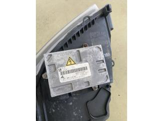 Opel Zafira B Kanyarkövető Xenon Fényszóró Pár.93190406, 93190407