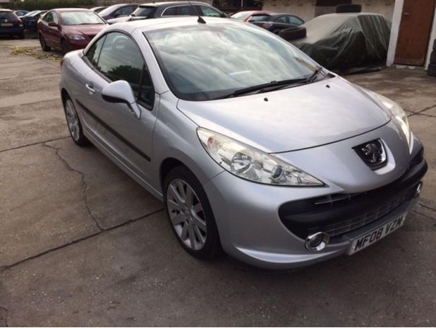 Peugeot 207 CC 1.6HDI Komplett Eleje. Motorháztető-Lökhárító-Hűtősor-Homlokfal