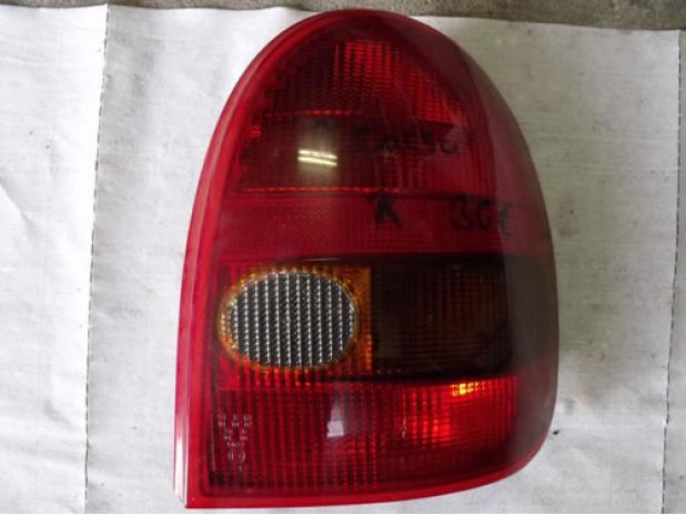 Opel Corsa B Jobb Hátsó Lámpa.3 ajtós