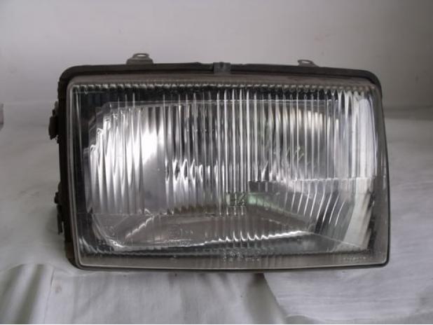 Opel Rekord E/1 jobb első lámpa