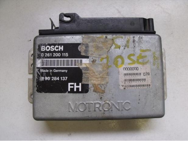 Opel Motorvezérlő 20SEH Kadett GSI.  0261200115 FH