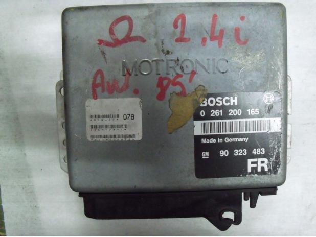 Opel Motorvezérlő C24NE Omega A.  0261200165 FR